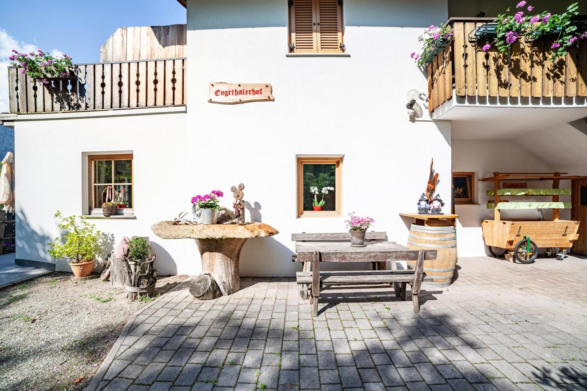 Engethalerhof Apartment Pavicolo Bagian luar foto